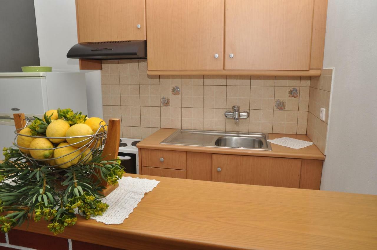 Miltiadis Apartments Sineti Kültér fotó